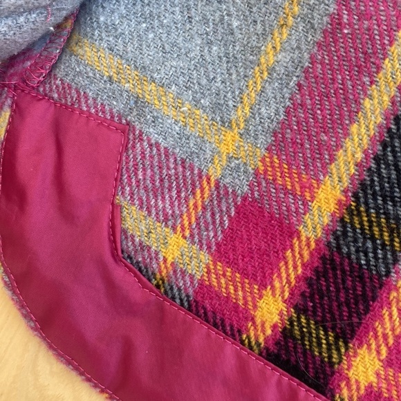 SO plaid flannel shacket. NWT size small. - Picture 4 of 6